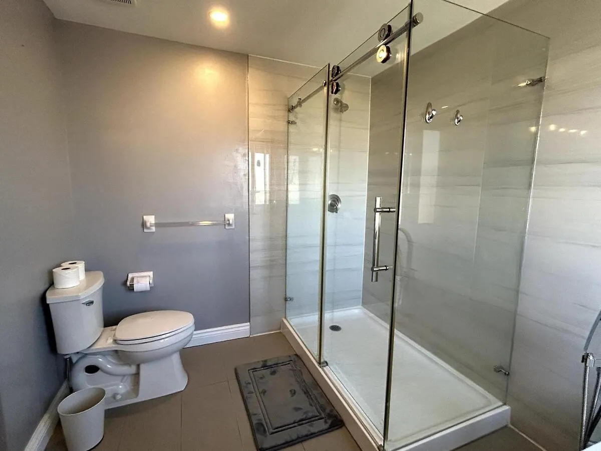 Holiday home Spacious 4Br Near Kanata Tech Park Ottawa Canada
