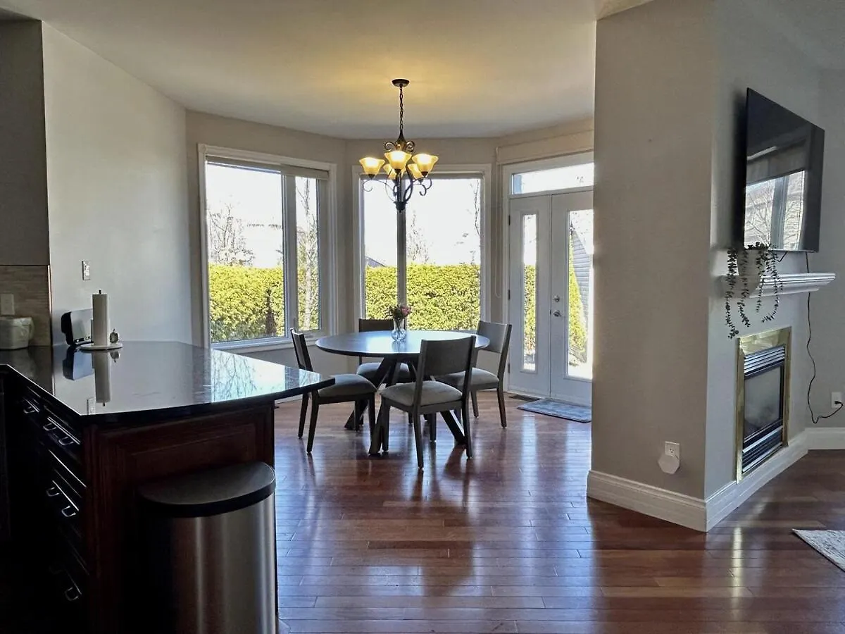 Holiday home Spacious 4Br Near Kanata Tech Park Ottawa