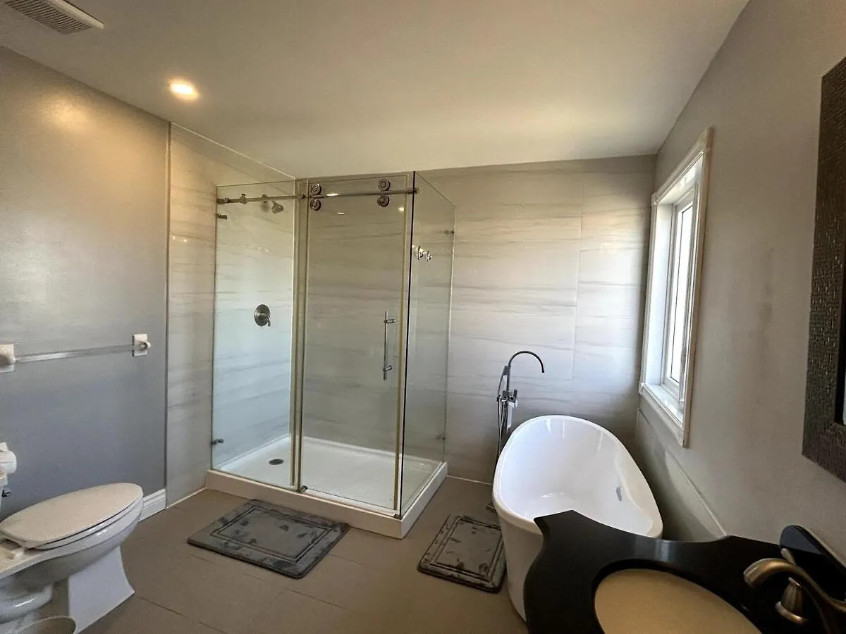 Spacious 4Br Near Kanata Tech Park Ottawa 0*,